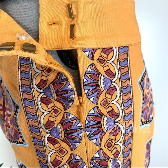 ANTHROPOLOGIE Krissy Embroidered Pencil Skirt - Picture 4 of 15